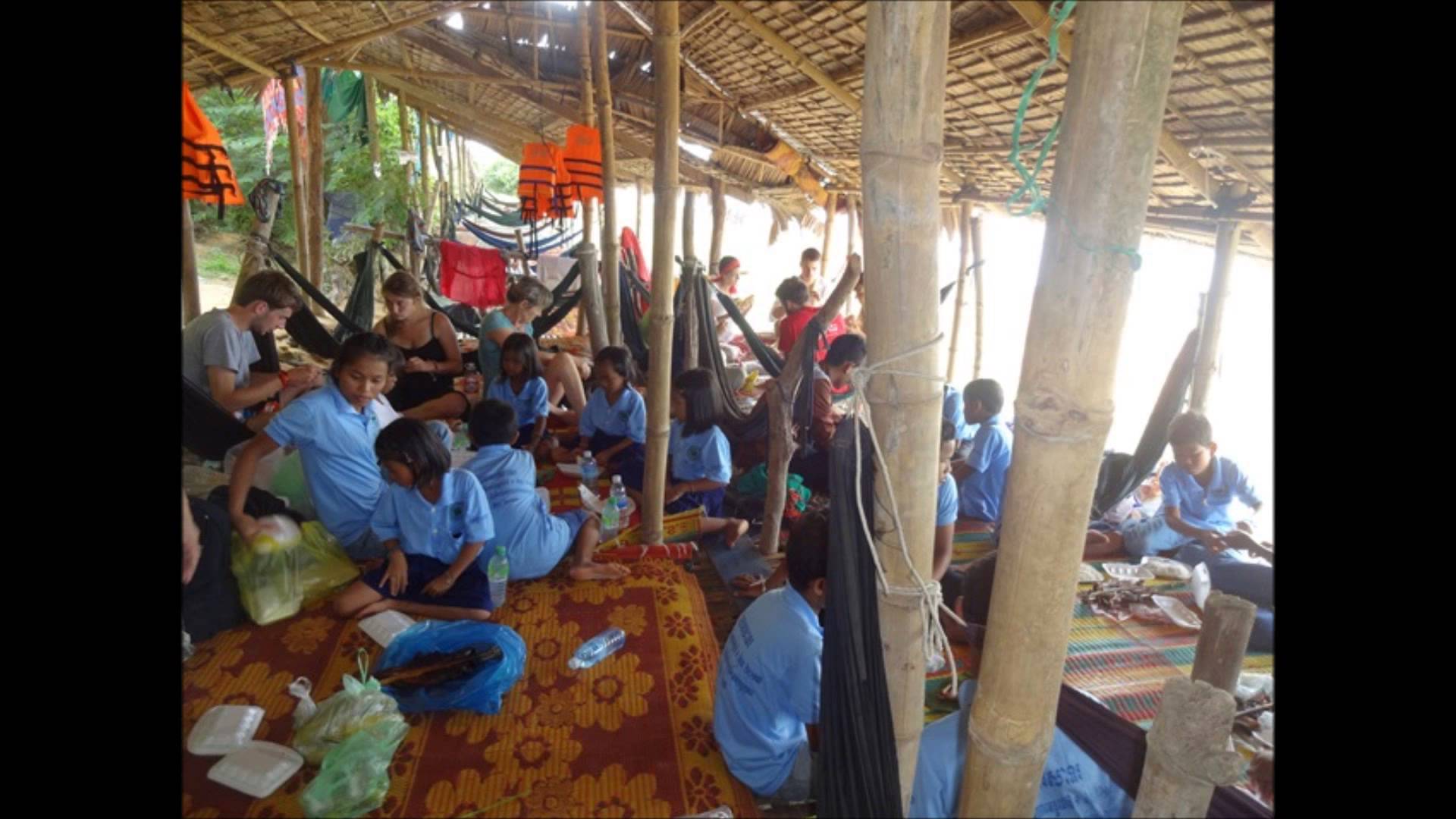 Les enfants de Koh Kong : souvenirs de voyage à Angkor.